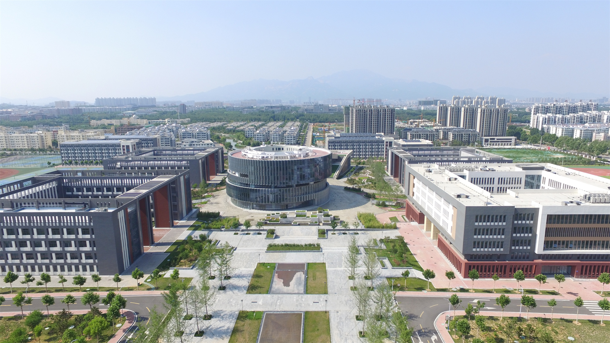 泰安一中新城校区