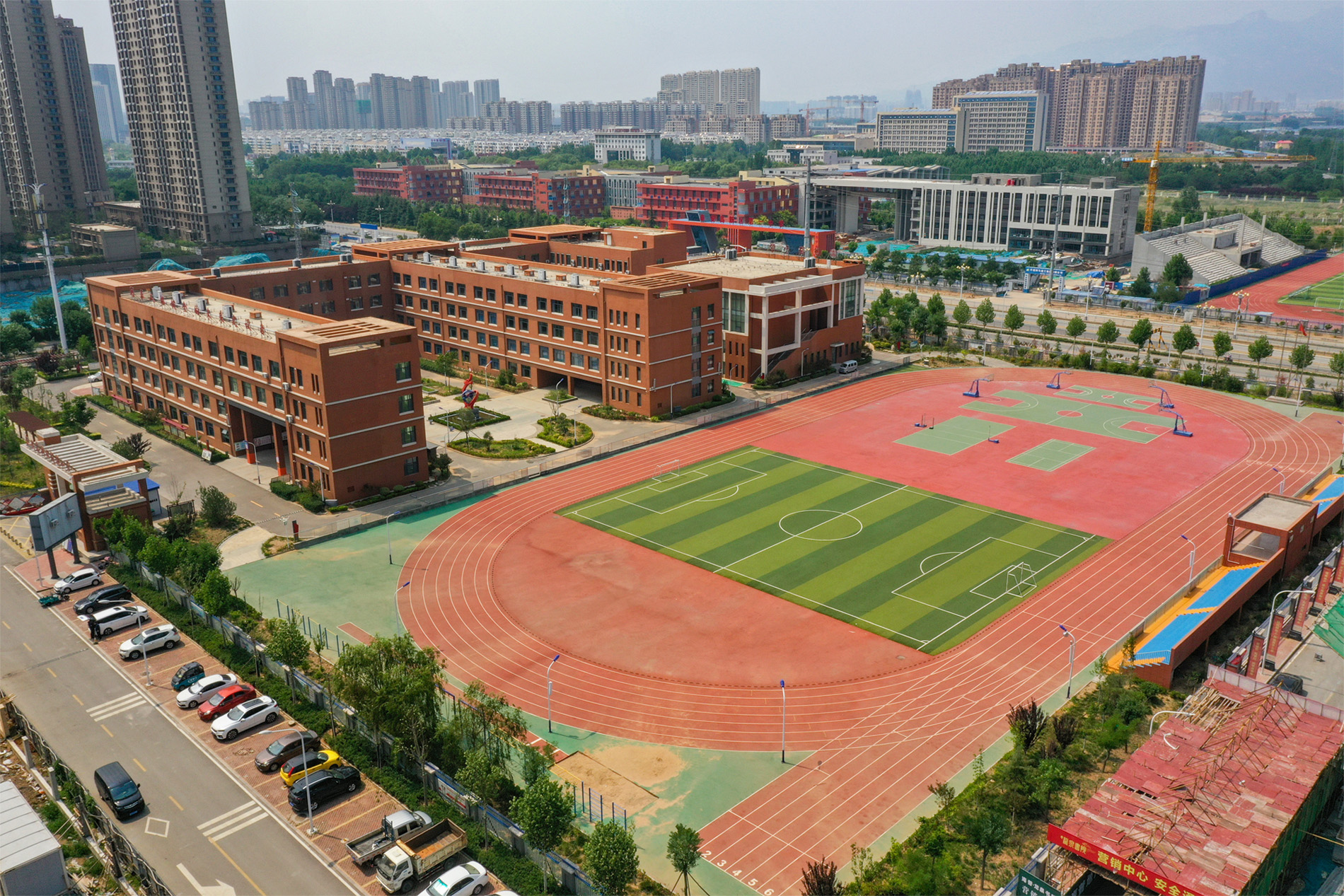泰安高新区龙泉小学