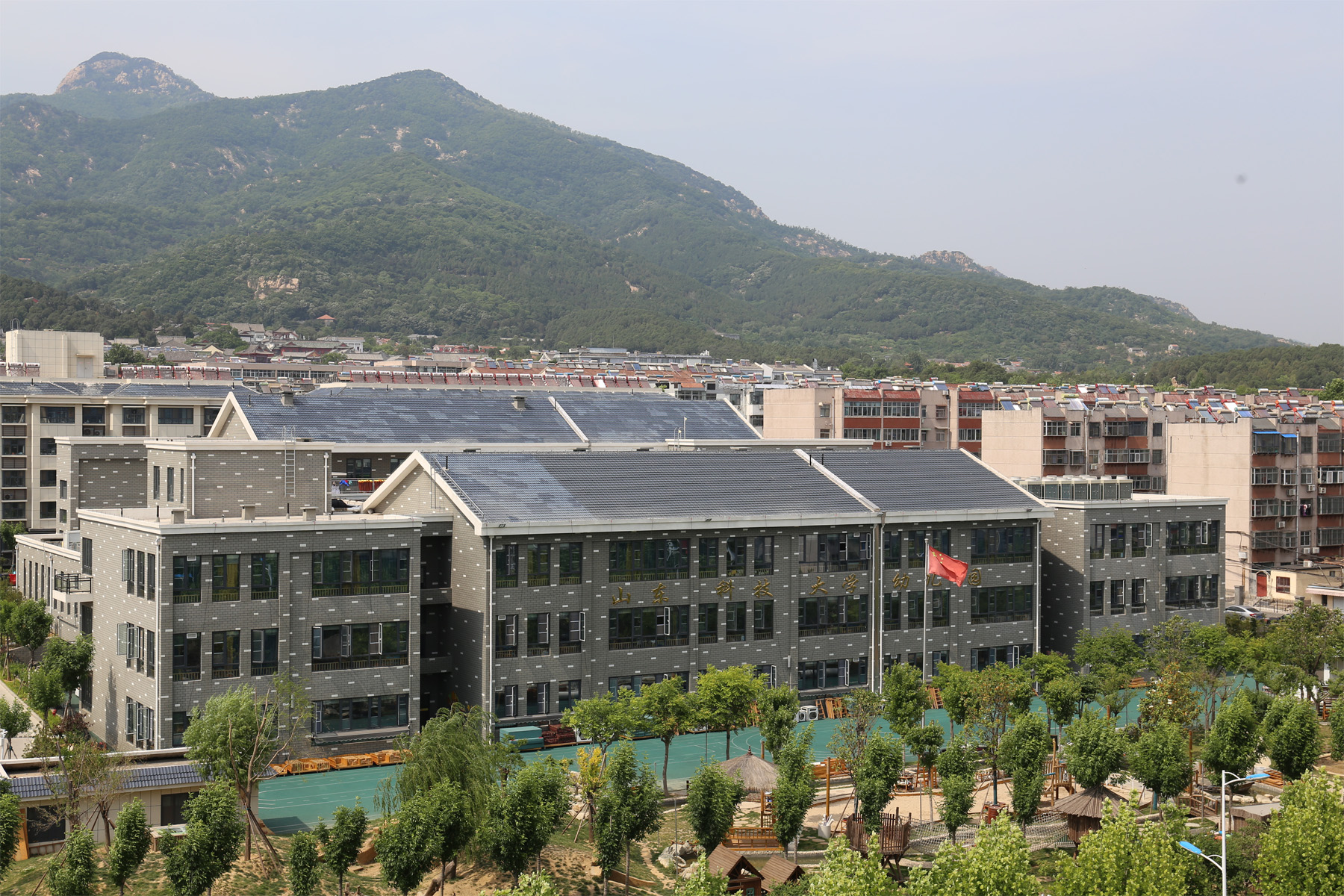 山东科技大学幼儿园（省安全文明工地）